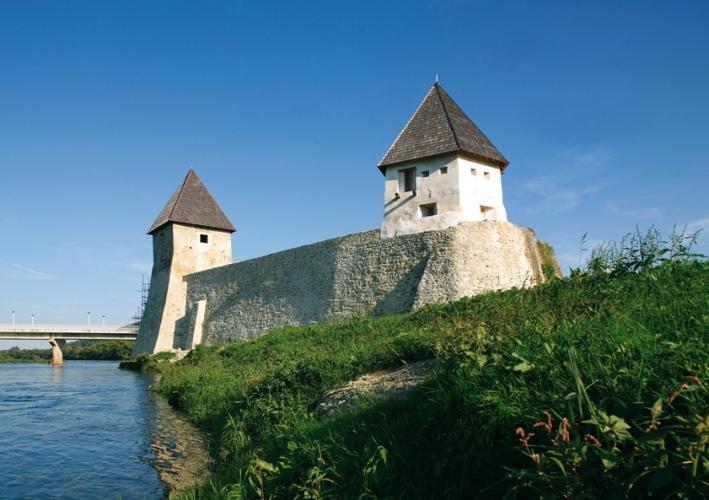 Határvár az Una völgyében - Kosztajnica