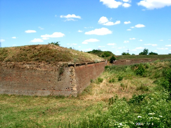 Vár