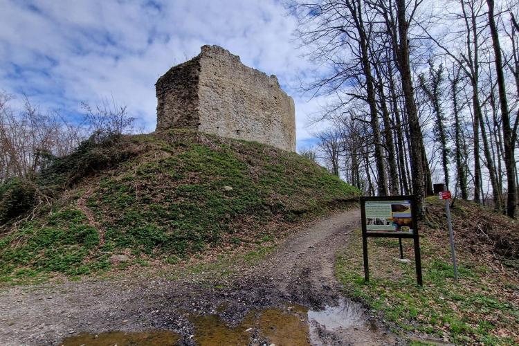 Szarvaskő, Jelengrad