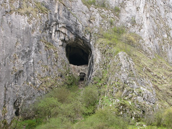 Kis- és Nagy Balika barlangvár
