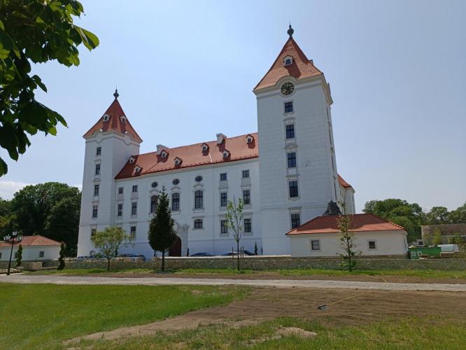 vár, városerődítés