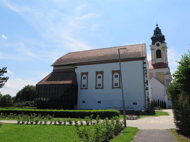 Monostor, vár