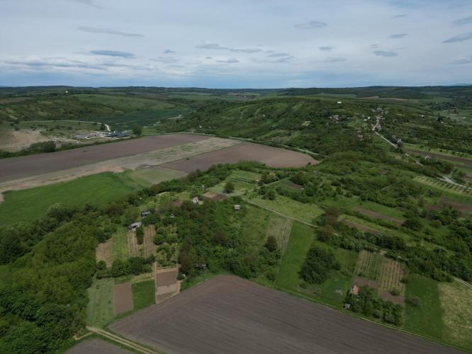 Borsod-Derekegyháza, földvár